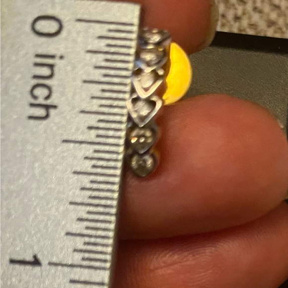 New Natural Diamond Heart Hoop Earrings in 18k Solid Gold - Picture 9 of 11